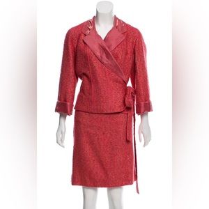 Pink Chanel Tweed Barbiecore Suit Jacket Skirt 2 pieces size 48 Vintage ‘99